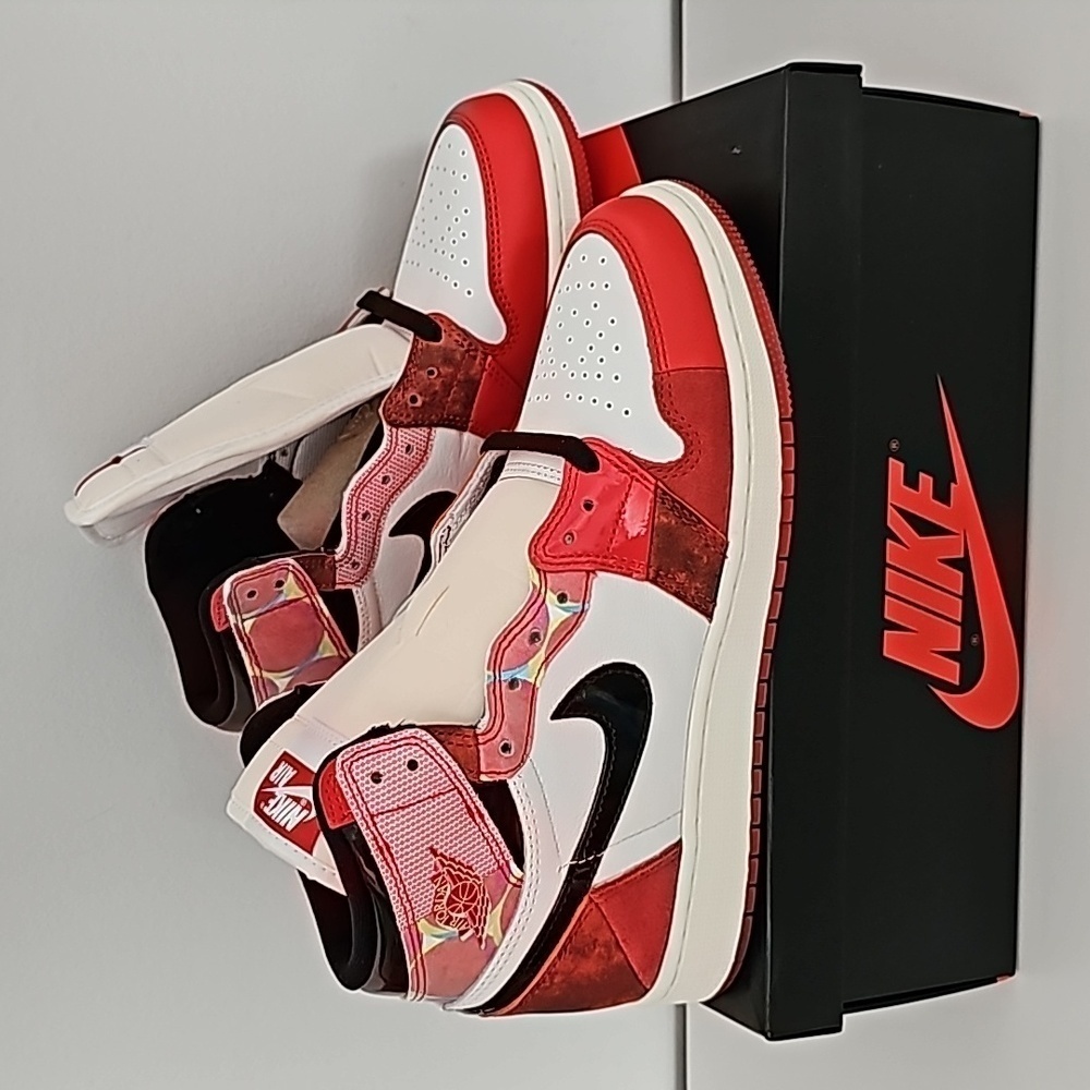 ❤️NIKE AIR JORDAN 1 Retro High OG 'Spider-verse'